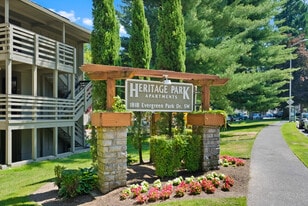 Building Photo - Heritage Park Apartments