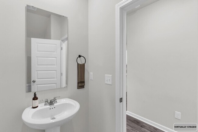 Building Photo - ***MOVE-IN SPECIAL*** $500 OFF OF YOUR FIR...