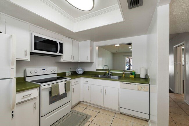 Building Photo - 6312 Newtown Cir