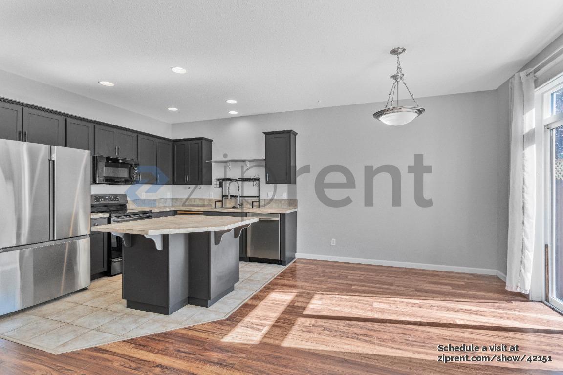Building Photo - 5017 SW Wentworth Terrace