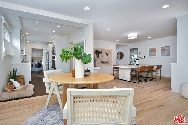 Building Photo - 12614 Morrison St