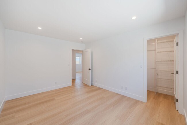 Building Photo - New Torrance Home!