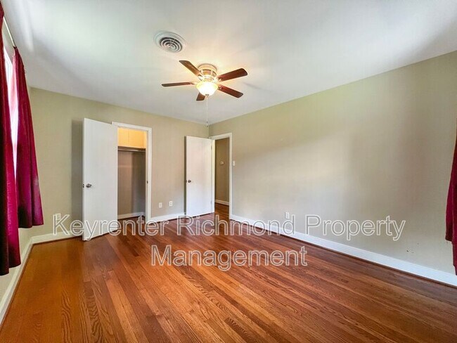 Building Photo - 5509 Swan Dr