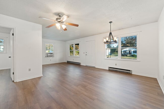 Building Photo - 628 S Caldwell St