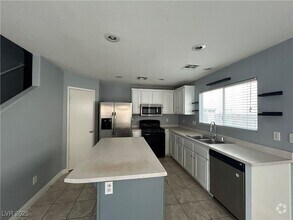 Building Photo - 464 Columbia Pike Ave