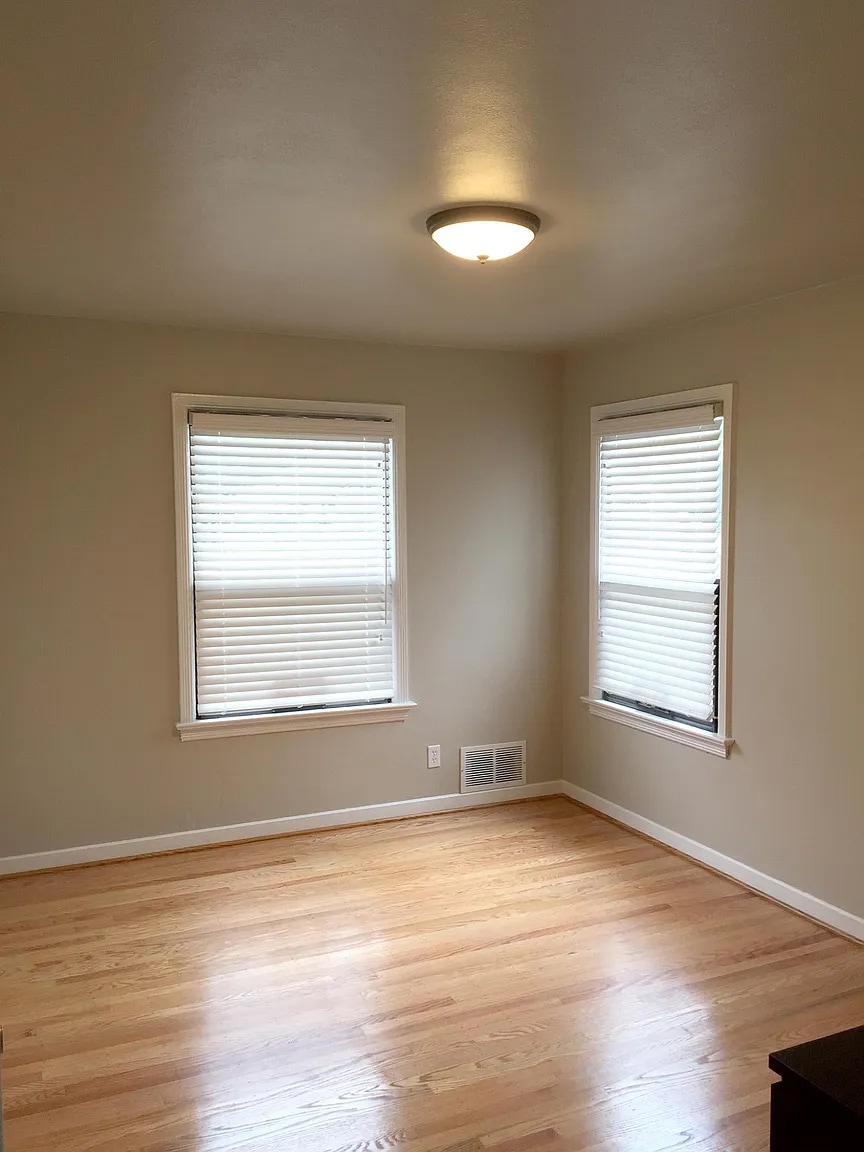 Building Photo - 1107 N 49th St