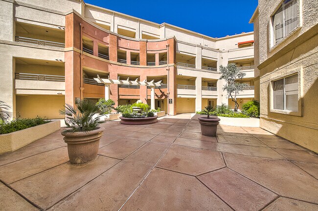 Building Photo - Meridian STUDIO Condo Fully Furnished w/Main Pool View-Lush Green trees in Resort Style Community.