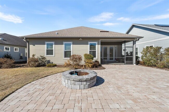 Building Photo - 2957 SW 118th Dr