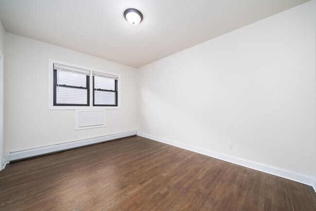 Building Photo - 119 Terrace Ave