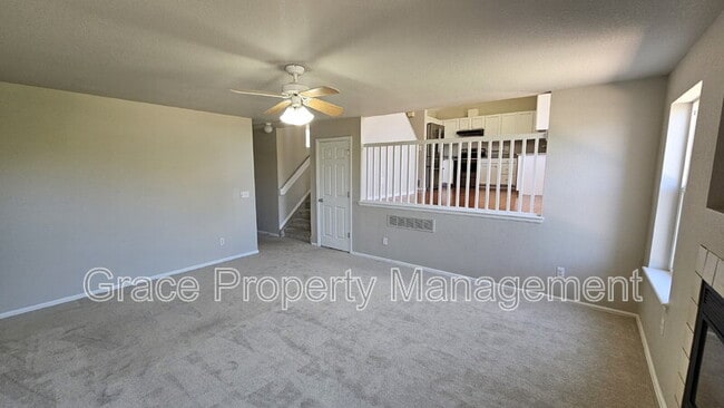 Building Photo - 325 W 116th Ave