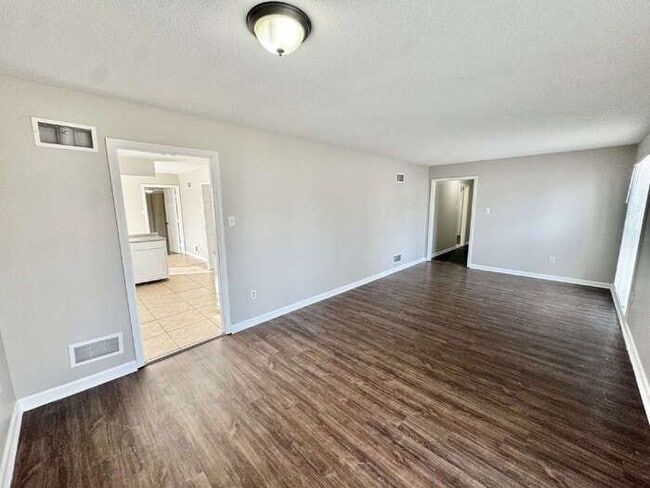 Building Photo - 3411 Emerald St