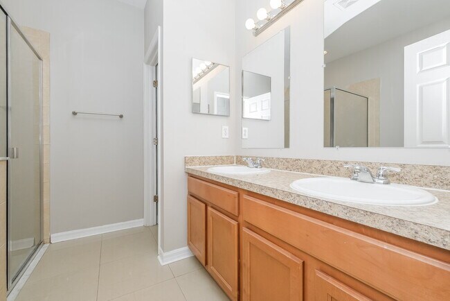 Building Photo - 10119 Celtic Ash Dr