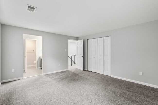 Building Photo - 4 Bedroom, 2.5 Bath Single Family Home in ...