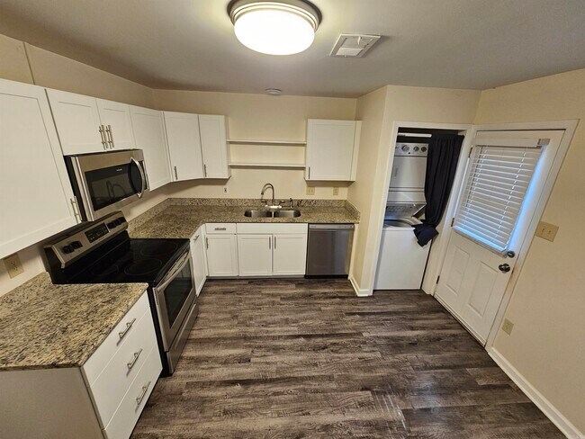 Building Photo - 11621 Chipwood Dr