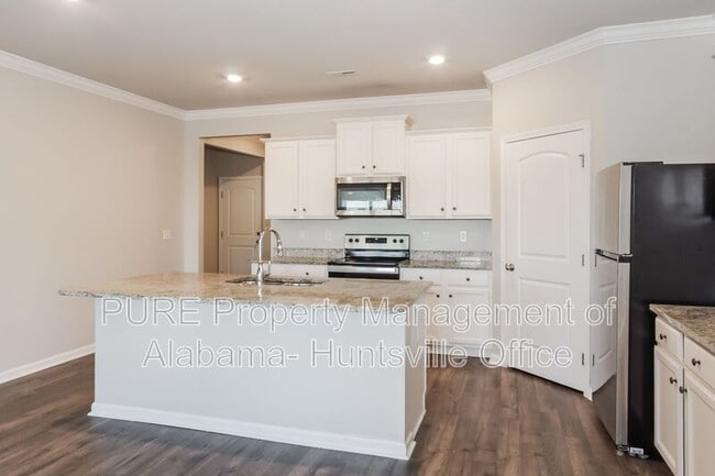 Building Photo - 14170 Lannister Ln