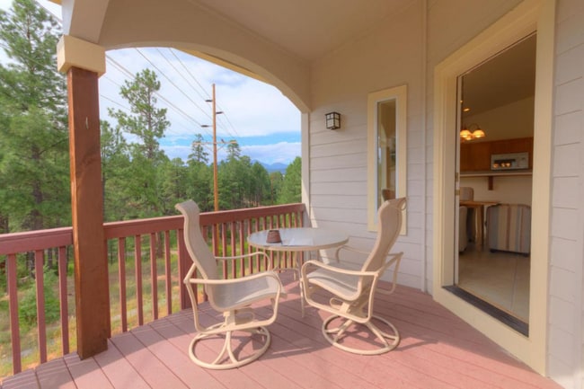 Building Photo - 1315 E Hatcher Dr