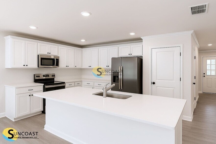 Building Photo - 36 Pine Haven Dr