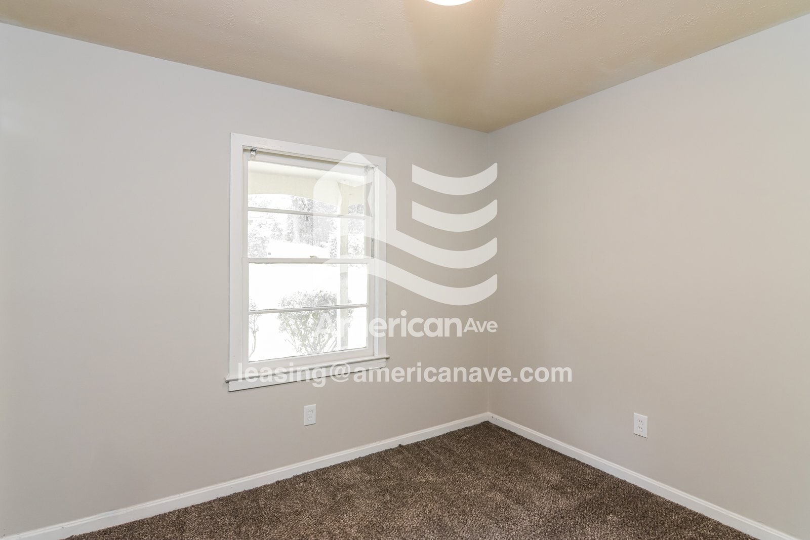 Building Photo - 5760 Valleybrook Rd