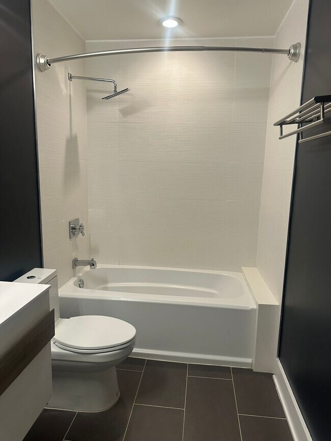 Building Photo - Modern 2 Bedroom, 2 Bathroom Penthouse with Parking in Historic LeDroit Park