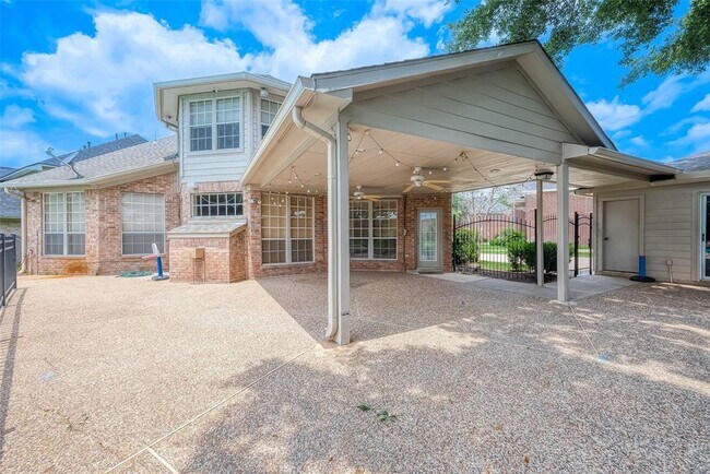 Building Photo - 1914 Rosebay Ct