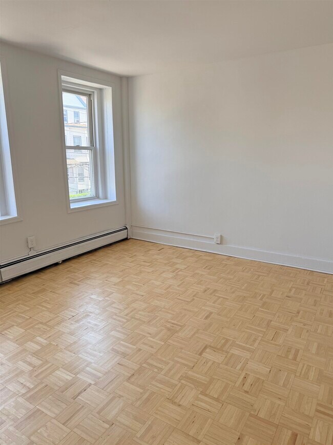 Building Photo - 289 Bergen Ave