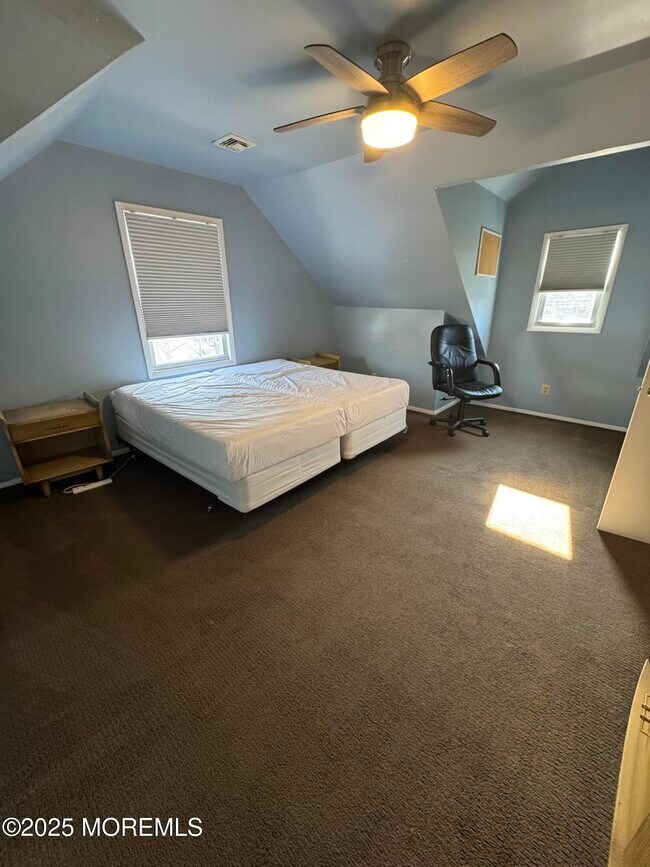 Building Photo - 259 Garfield Ave