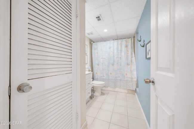 Building Photo - 6903 N Lagoon Dr