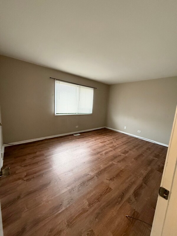 Building Photo - 29W535 Winchester Cir S