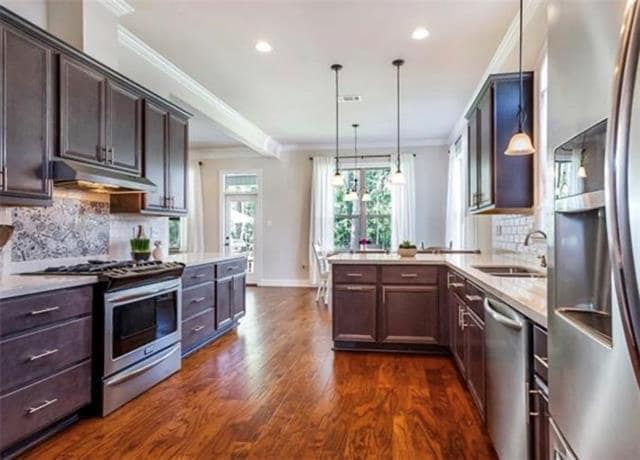 Building Photo - 604 Pine Grove Loop