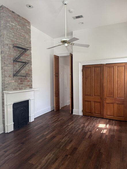 Building Photo - 1018 Governor Nicholls St