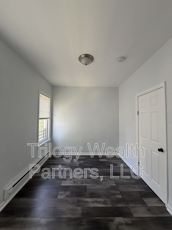 Building Photo - 59 N 15th St
