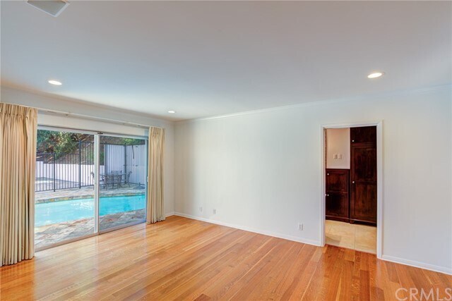 Building Photo - 2740 Hutton Dr