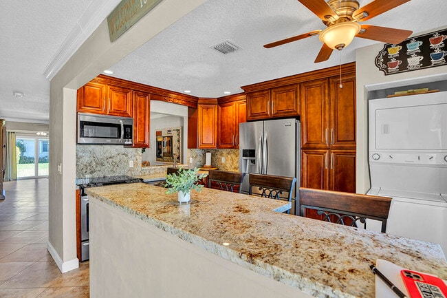 Primary Photo - 6722 Moonlit Dr