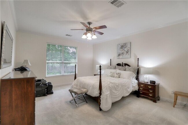 Building Photo - 14512 Broadwinged Hawk Dr