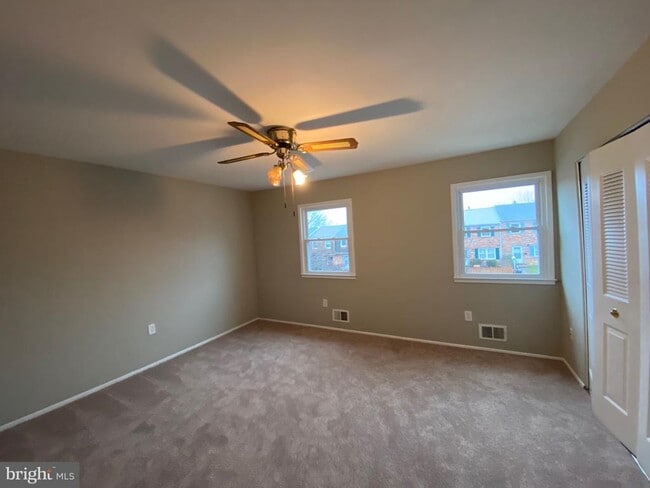 Building Photo - 3484 Beale Ct