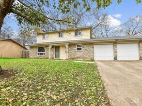 Building Photo - 1804 Sylvan Dr