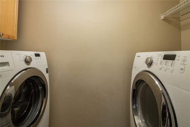 Building Photo - 3275 Lenox Rd NE