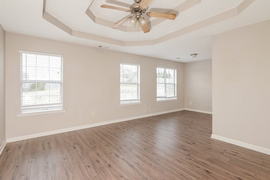 Building Photo - 75 Pinkston Farm Rd