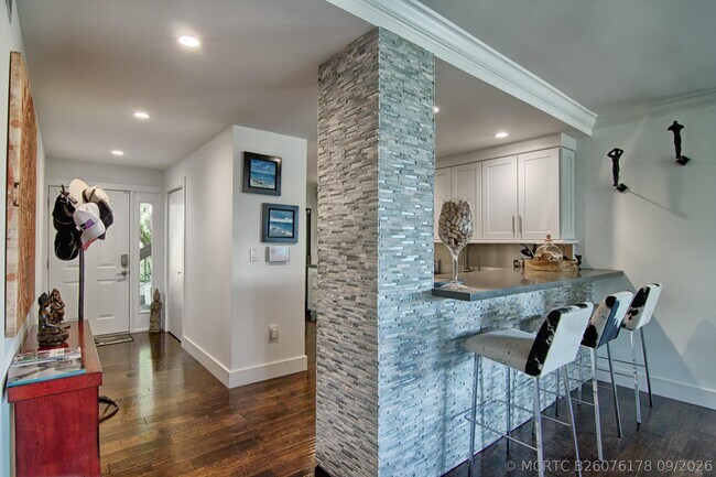 Building Photo - 2735 Polo Island Dr