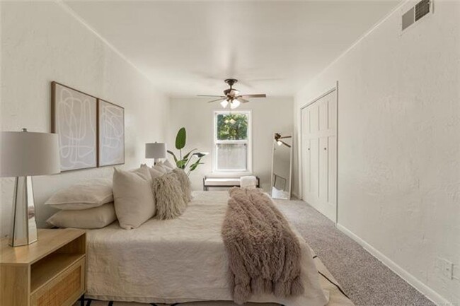 Building Photo - Beautifully Renovated 3-Bed, 2-Bath Home i...