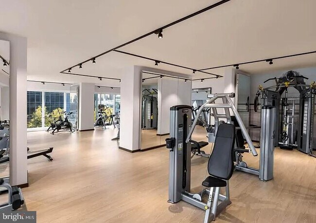 Building Photo - 12 S Van Dorn St