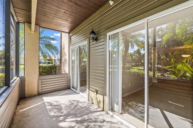 Building Photo - 10263 Gandy Blvd N