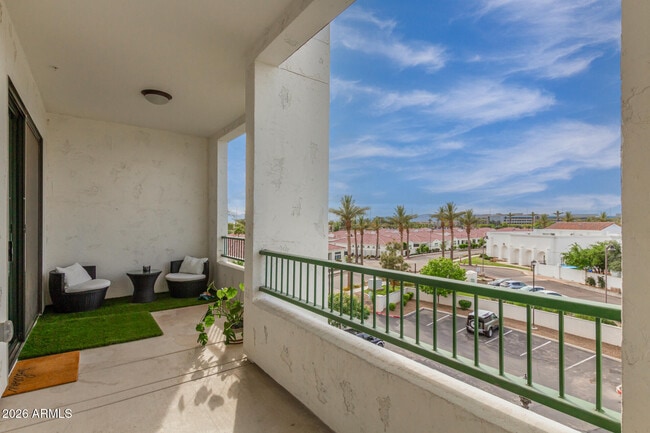 Building Photo - 2511 W Queen Creek Rd