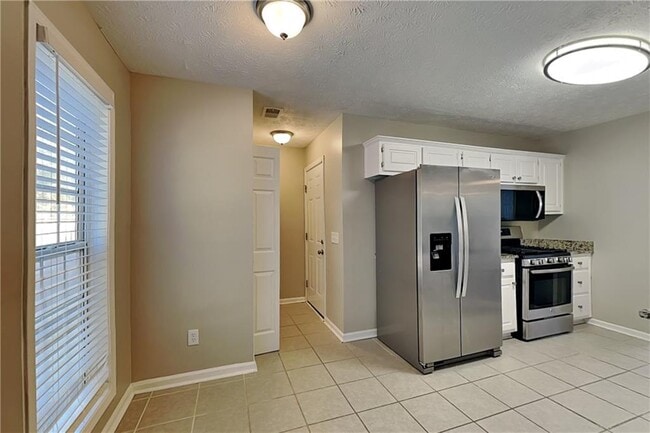 Building Photo - 795 Bramlett Way