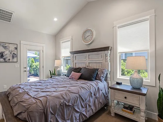 Building Photo - 3952 Arizona Dr