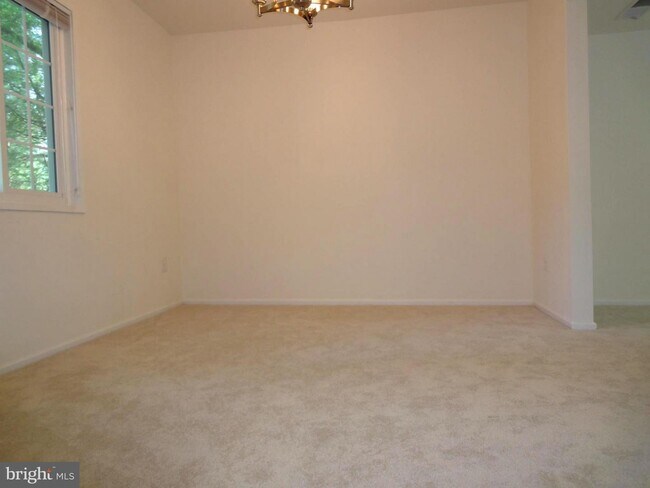 Building Photo - 4905 Tibbitt Ln