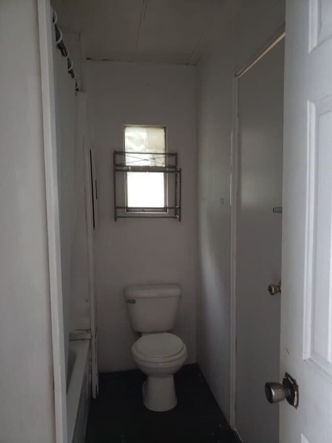 Building Photo - Available Soon! Apply now and rent this affordable 2 bedroom home in Aiken!