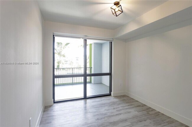 Building Photo - 4400 Sunrise Blvd