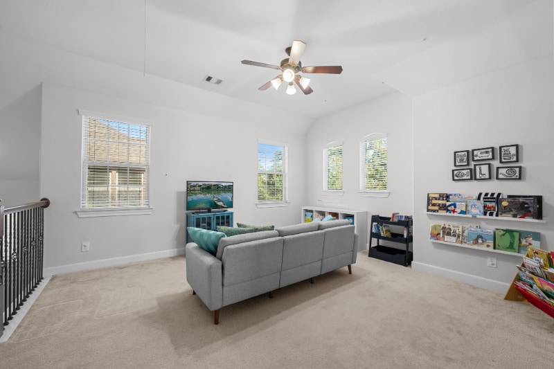 Building Photo - 27 Fury Ranch Pl