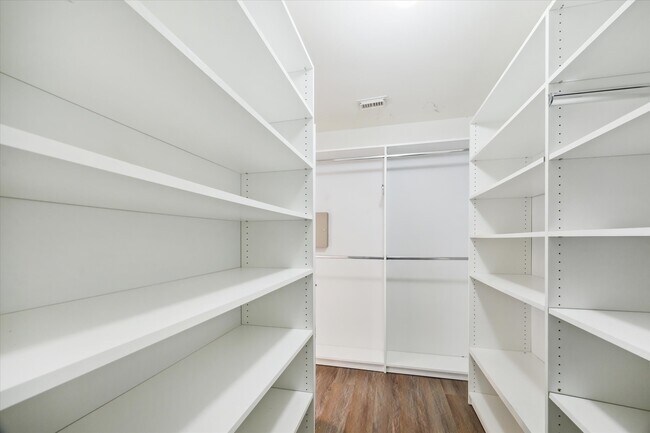 Building Photo - 23006 Greenrush Dr